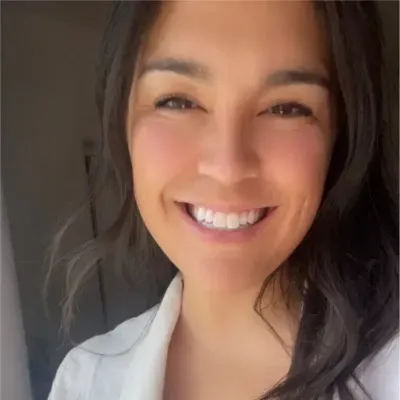 6a45e1491662bee55bf24f3e_Brandi Dunham - Connectively.webp